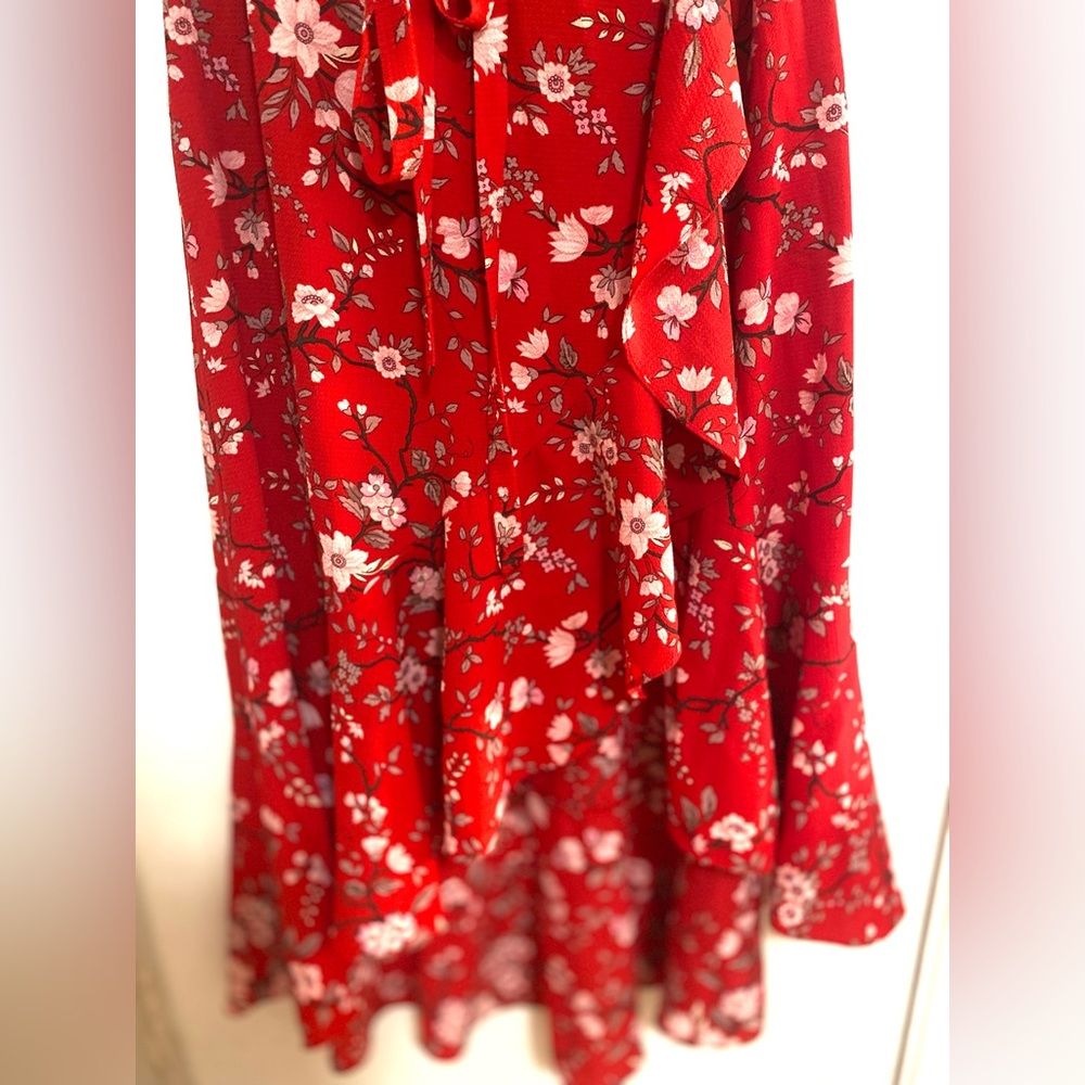 Max Studio Patterned Ruffle Wrap Mide Dress - Picture 4 of 7